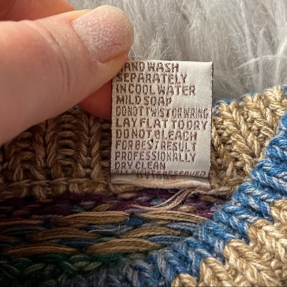 Vintage USA Crewneck Sweater - Picture 4 of 11